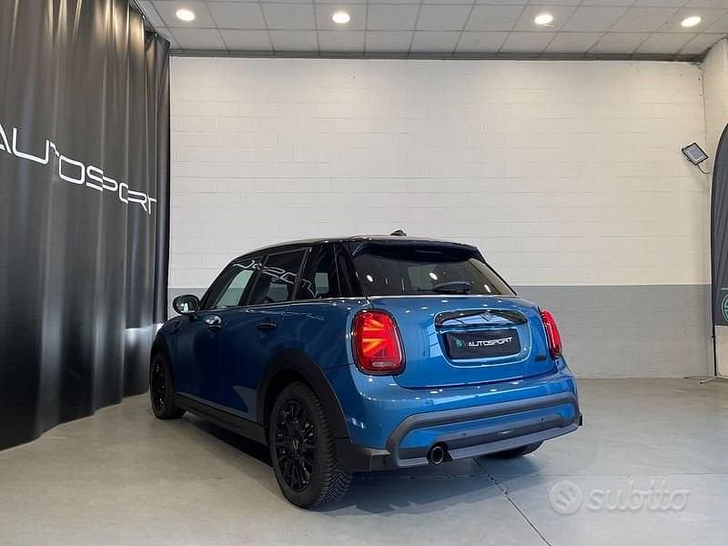 Usata Mini Cooper Classic 136 CV (100 kW) 2023 Blu Utilitaria