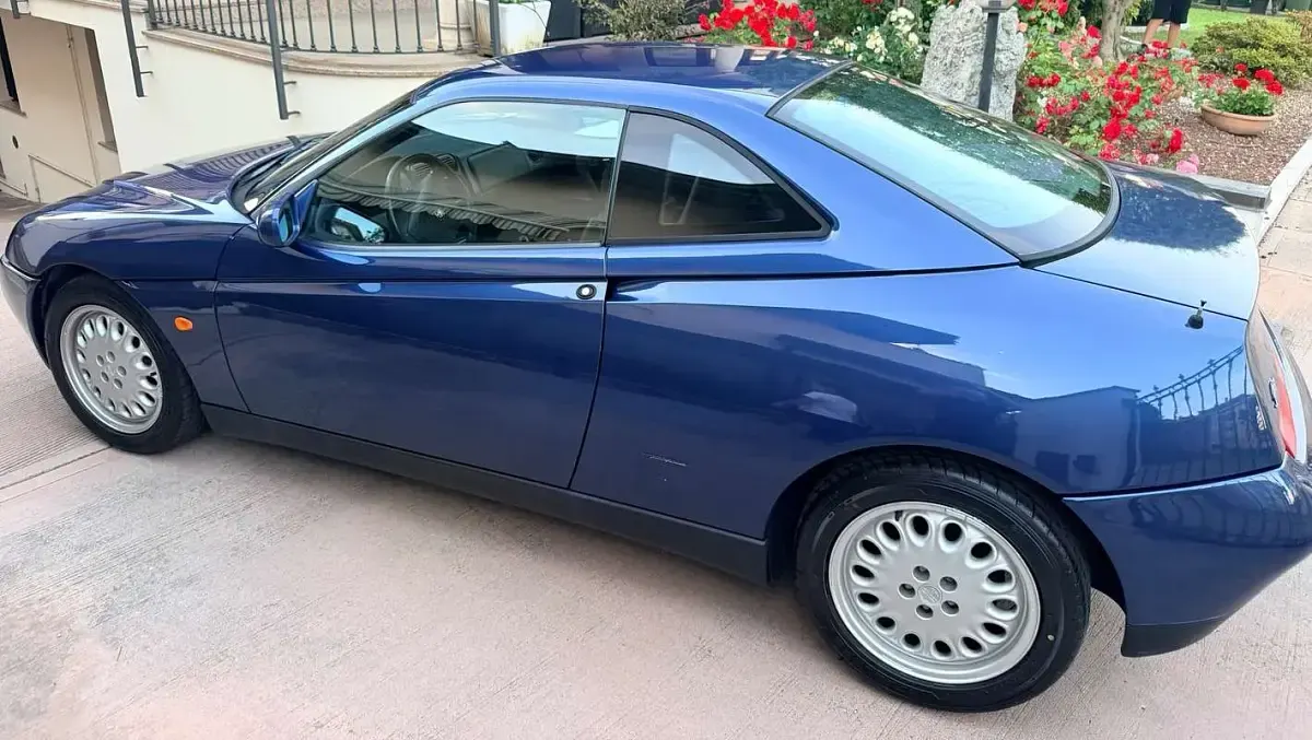 Usata Alfa Romeo GTV 201 CV (147 kW) 1996 Blu/azzurro Coupé