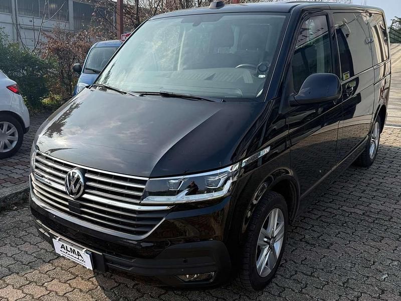 Usata VW Caravelle 150 CV (110 kW) 2020 Nero Furgone