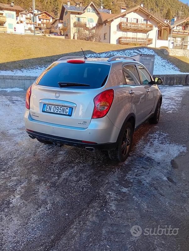 Usata Ssangyong (KGM) Korando 175 CV (128 kW) 2012 Grigio Station wagon