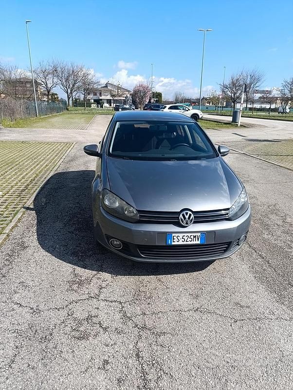 Usata VW Golf VI 102 CV (75 kW) 2011 Grigio Utilitaria