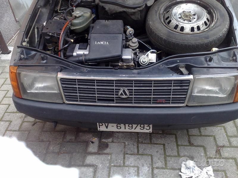 Usata Autobianchi Y10 50 CV (36 kW) 1986 Grigio Utilitaria