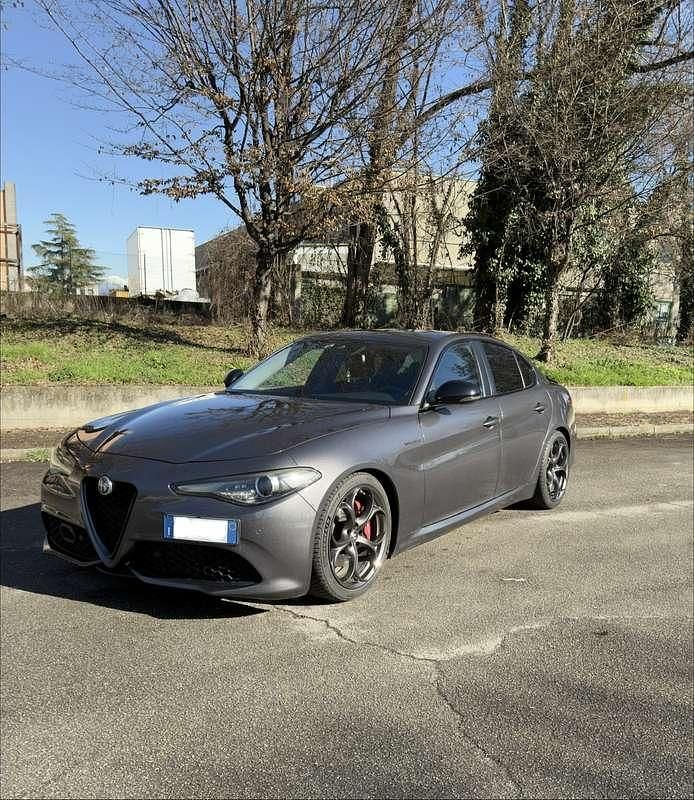Usata Alfa Romeo Giulia Veloce 190 CV (139 kW) 2020 Grigio Berlina