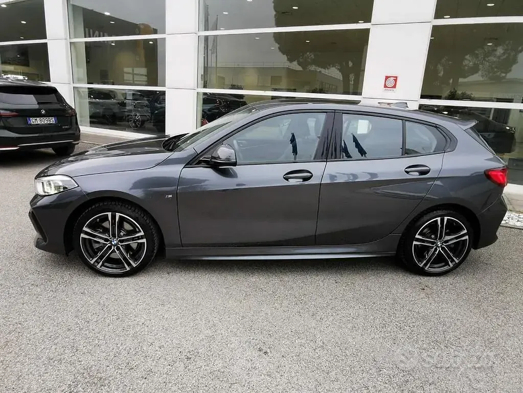 Usata BMW 120 M Sport 190 CV (139 kW) 2020 Grigio Utilitaria