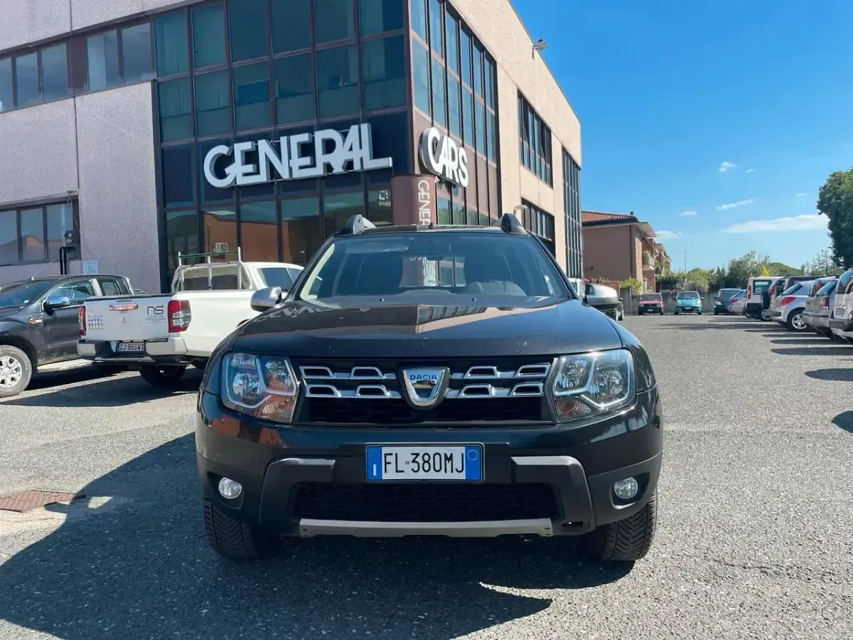 Usata Dacia Duster Lauréate 109 CV (80 kW) 2018 Nero SUV