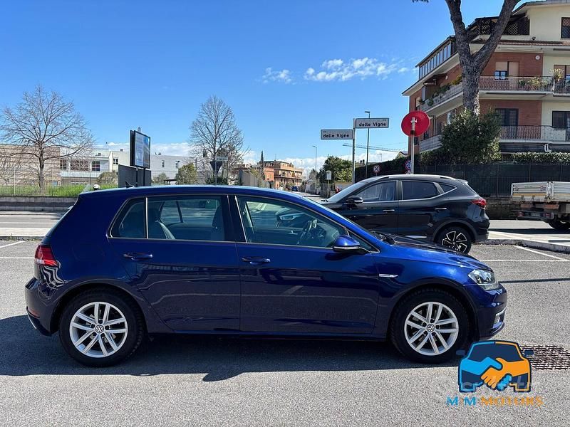 Usata VW Golf VIII Executive 131 CV (96 kW) 2020 Blu Berlina