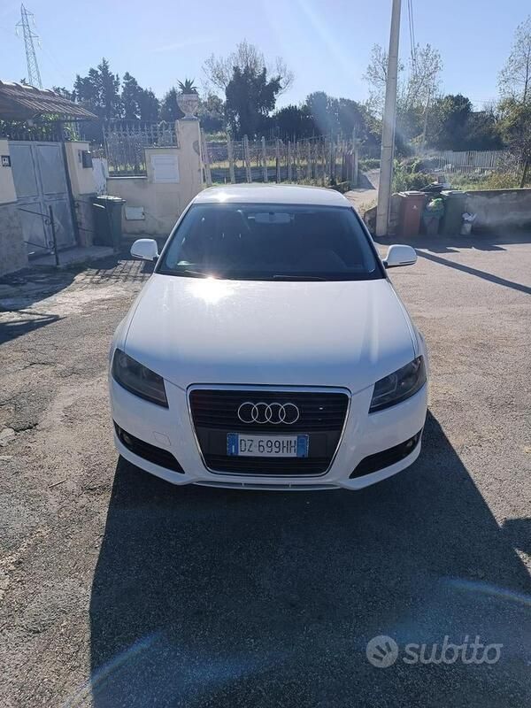 Usata 2010 Audi A3 Due volumi | 5000 € (Buon prezzo) - Immagine 1/4