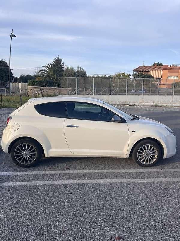 Usata Alfa Romeo MiTo Progression 69 CV (50 kW) 2015 Utilitaria