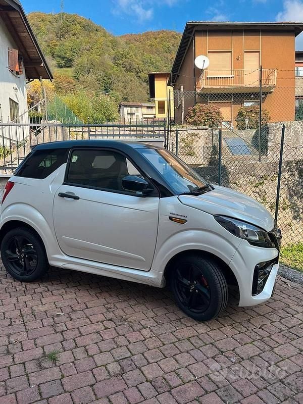 Usata 2024 Ligier JS50 Due volumi | 13.500 € (Buon prezzo) - Immagine 1/4