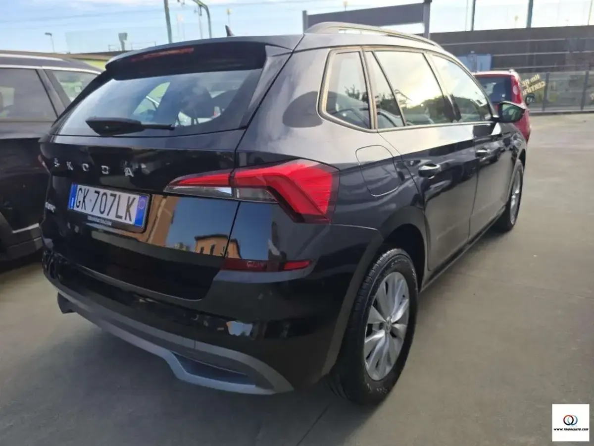 Usata Skoda Kamiq Style 110 CV (80 kW) 2022 Nero SUV