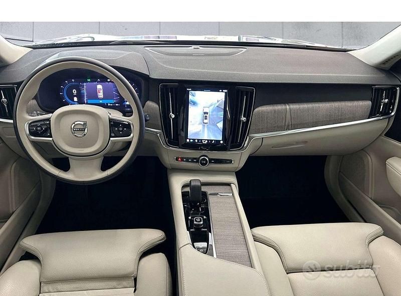 Usata Volvo V90 2023 Nero Station wagon