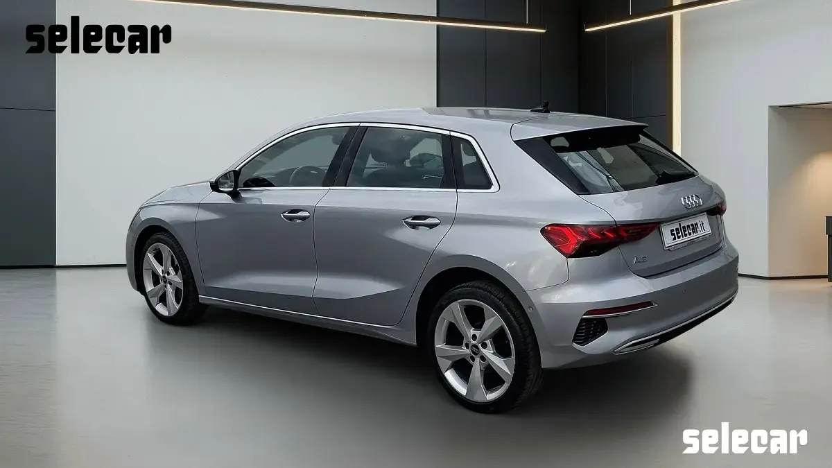 Usata Audi A3 Advanced 116 CV (85 kW) 2023 6y grigio daytona perla Berlina