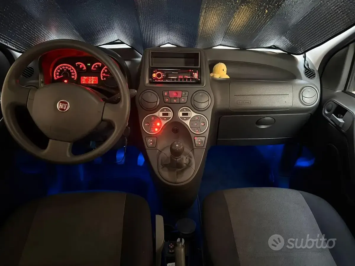 Usata Fiat Panda 69 CV (50 kW) 2010 Blu Utilitaria