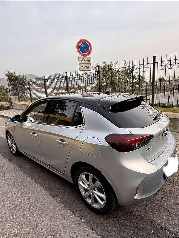 Usata Opel Corsa Elegance 101 CV (74 kW) 2022 Grigio Utilitaria