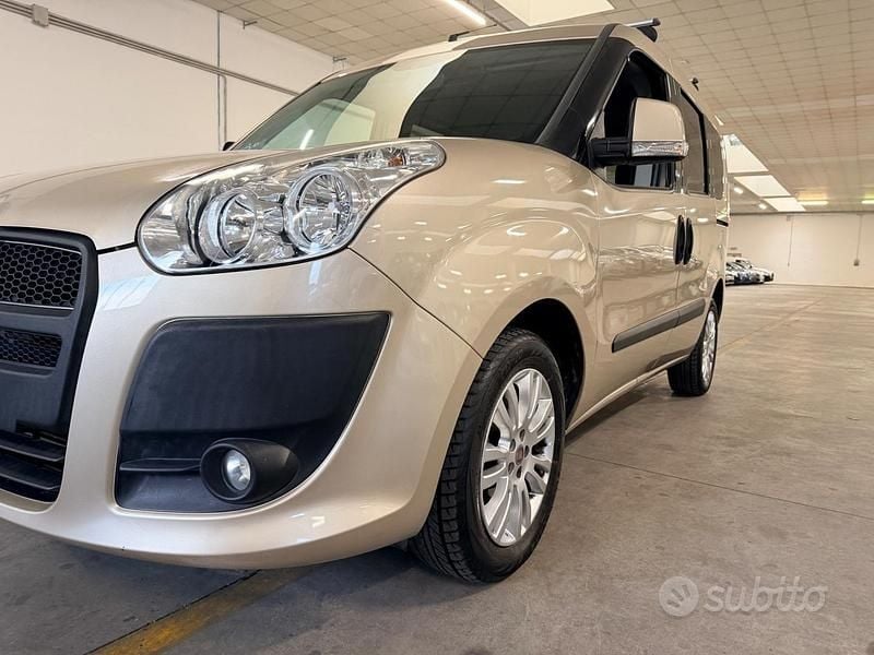 Usata Fiat Doblò Dynamic 120 CV (88 kW) 2013 Marrone Monovolume