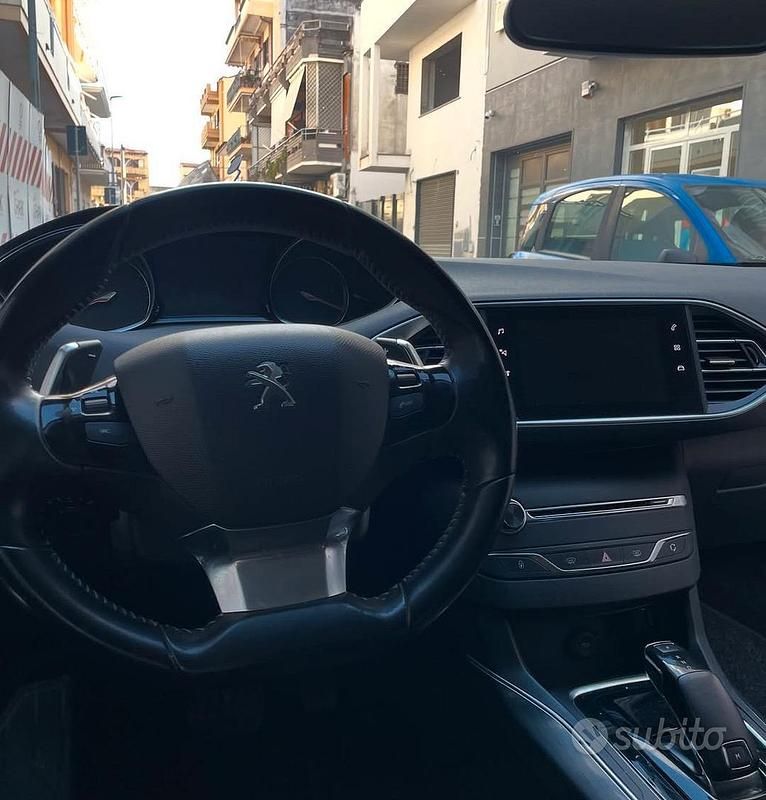 Usata Peugeot 308 131 CV (96 kW) 2018 Grigio Berlina