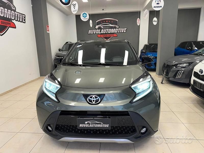 Usata Toyota Aygo X Lounge 72 CV (52 kW) 2022 Verde SUV