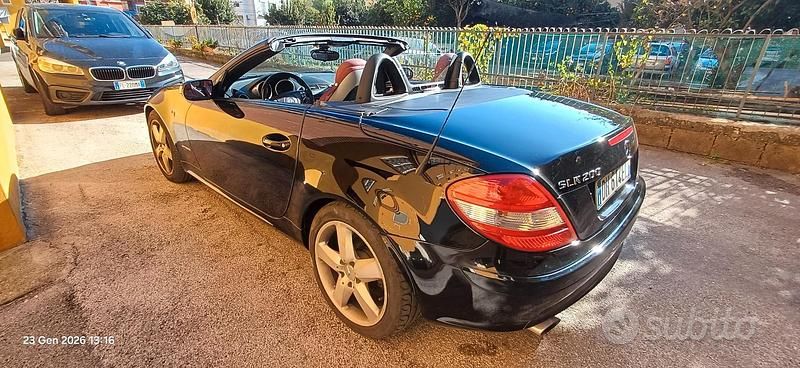 Usata Mercedes SLK200 Chrome 163 CV (119 kW) 2007 Nero Cabrio