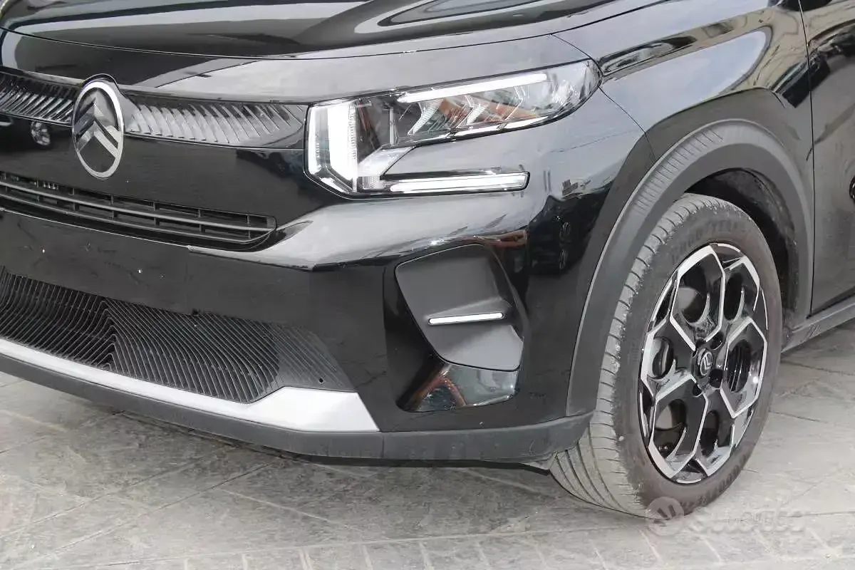Usata Citroën C3 100 CV (73 kW) 2025 Nero SUV