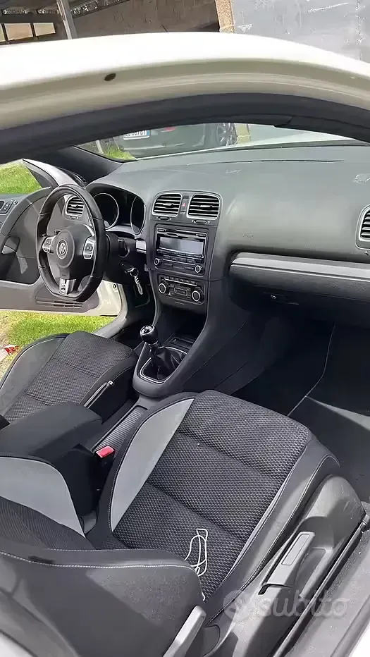Usata VW Golf VI 122 CV (89 kW) 2010 Bianco Utilitaria