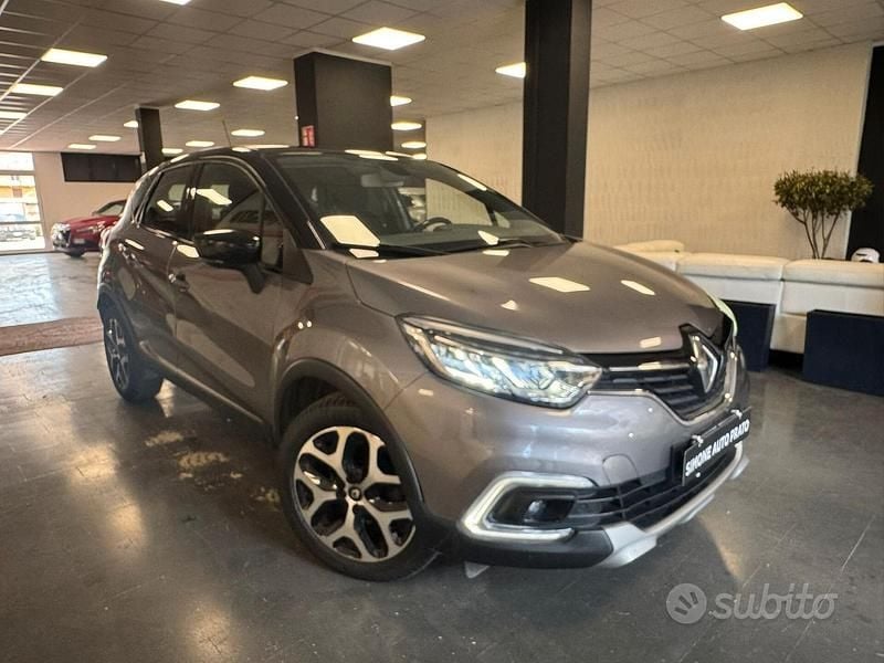 Usata Renault Captur Bose Edition 90 CV (66 kW) 2017 Grigio SUV