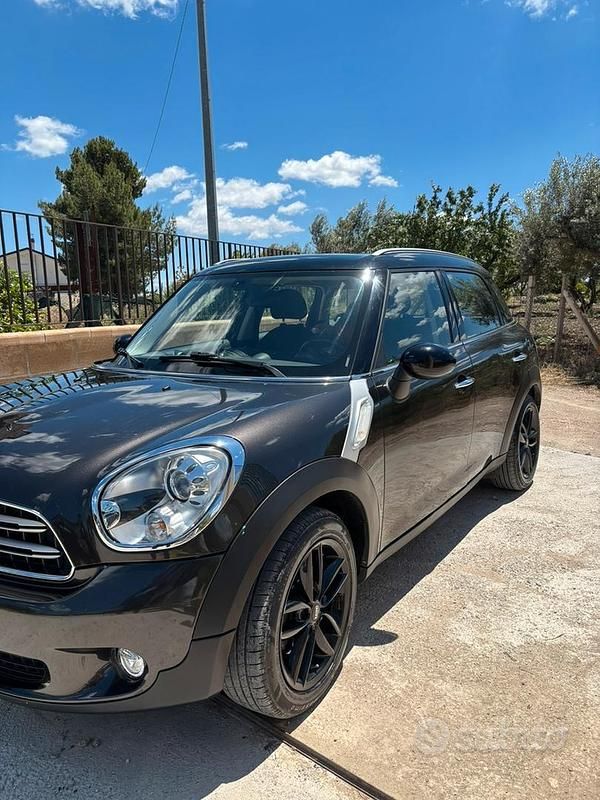 Usata 2016 Mini Cooper D Countryman SUV | 13.500 € (Cara) - Immagine 1/4