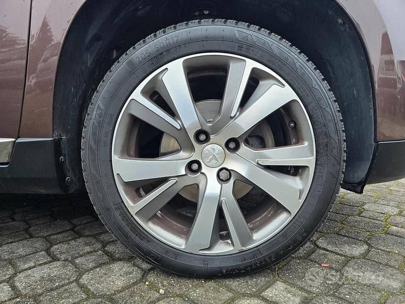 Usata Peugeot 2008 Allure 120 CV (88 kW) 2015 Marrone SUV