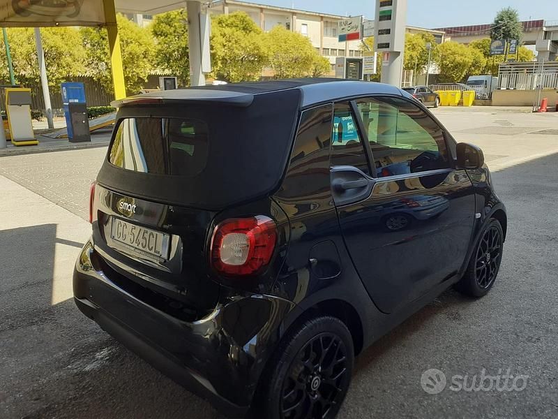 Usata Smart ForTwo Coupé 71 CV (52 kW) 2017 Utilitaria