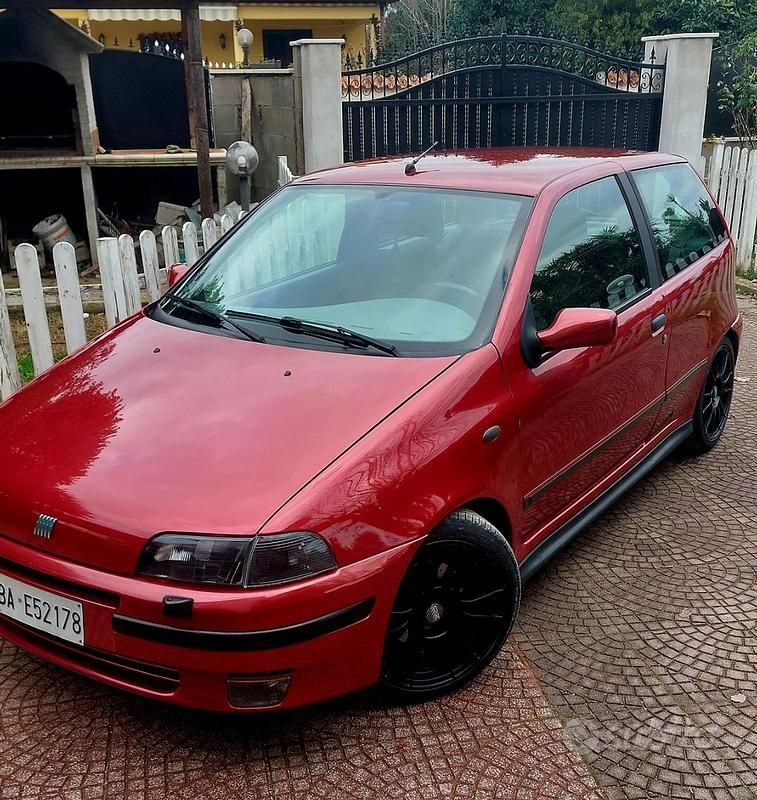 Rosso Usata 1994 Fiat Punto Due volumi | 16.000 € - Immagine 1/4