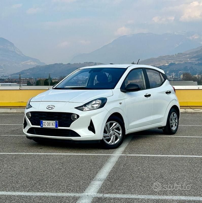 Usata Hyundai i10 Prime 67 CV (49 kW) 2021 Bianco Utilitaria