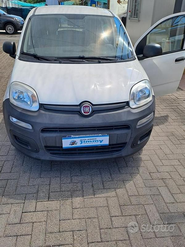 Bianco Usata 2013 Fiat Panda Pop Furgone | 4999 € (Buon prezzo) - Immagine 1/4