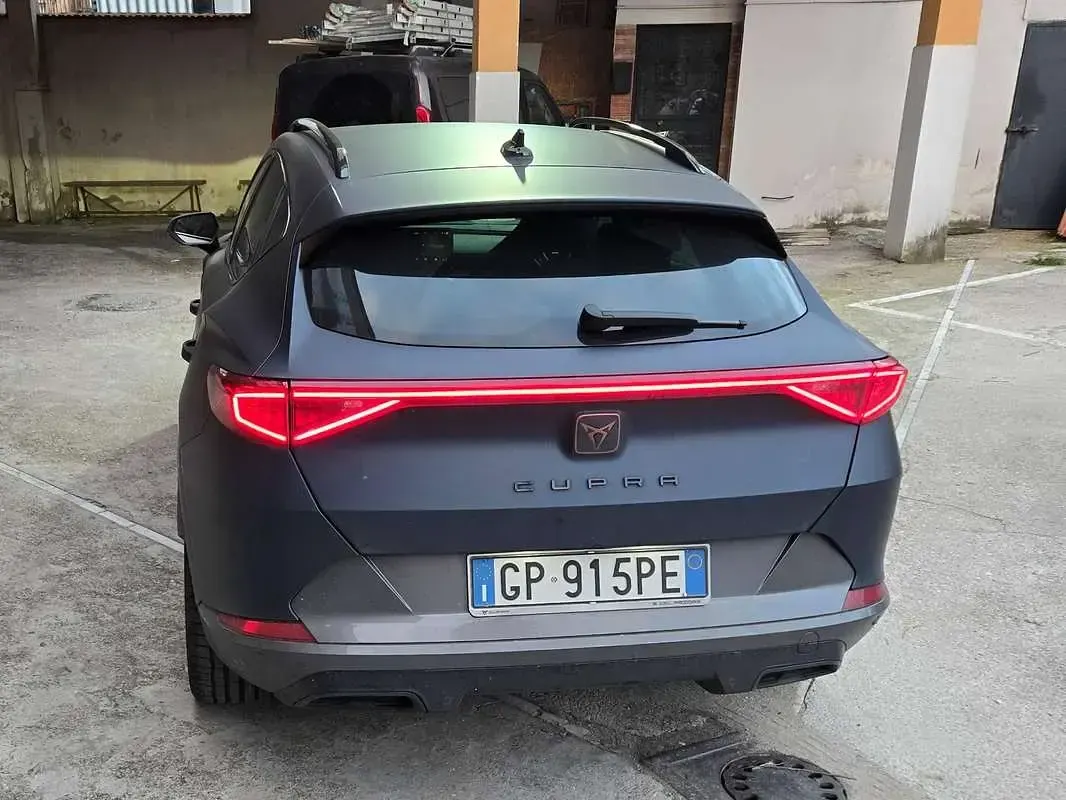 Usata Cupra Formentor 150 CV (110 kW) 2023 Blu/azzurro SUV