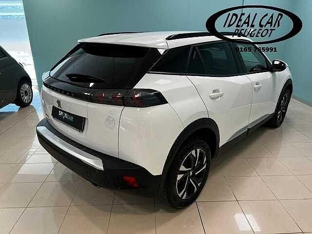 Usata Peugeot 2008 Active 101 CV (74 kW) 2023 Bianco SUV