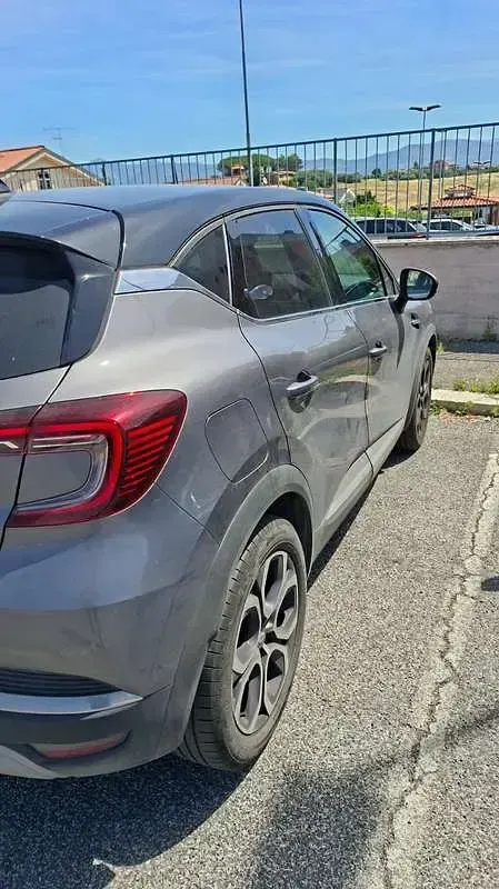 Usata Renault Captur Techno 101 CV (74 kW) 2023 SUV
