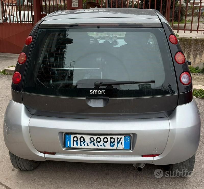 Usata Smart ForFour Passion 95 CV (69 kW) 2006 Grigio Utilitaria