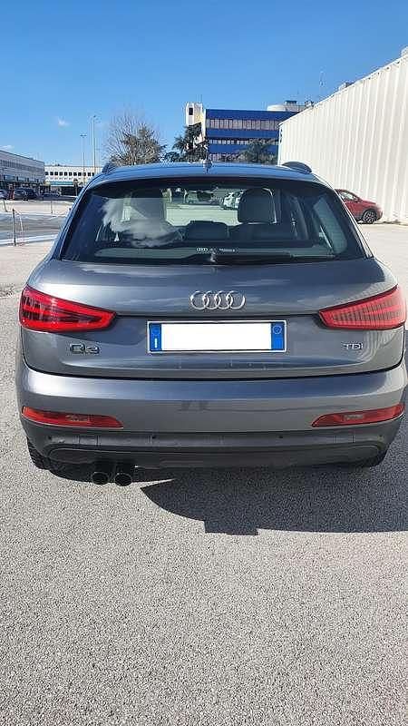 Usata Audi Q3 Advanced Plus 140 CV (102 kW) 2012 Grigio SUV