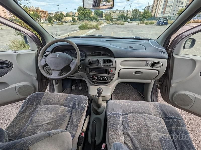 Usata Renault Scénic 2000 Monovolume