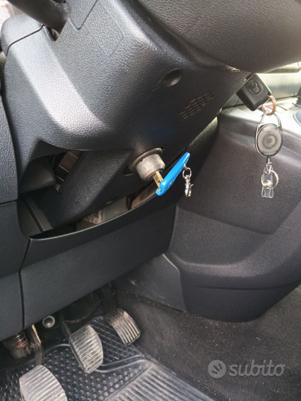 Usata Peugeot Partner 2012 Grigio Monovolume