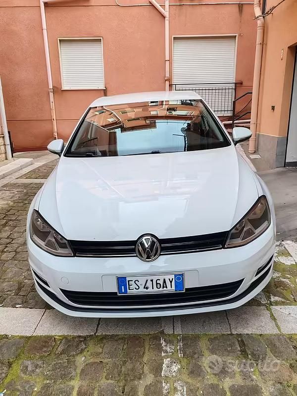 Usata VW Golf VII 105 CV (77 kW) 2013 Bianco Berlina