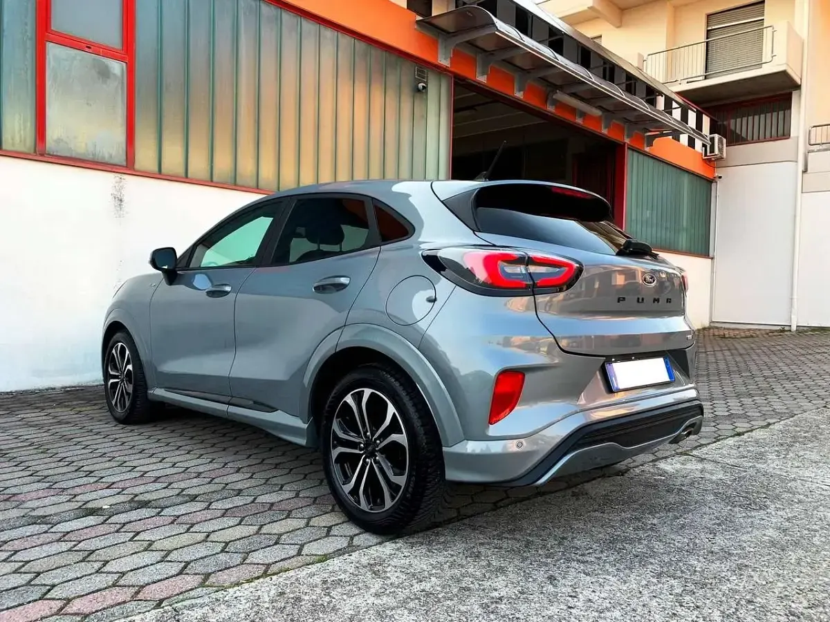 Usata Ford Puma ST-Line 125 CV (91 kW) 2024 Grigio SUV