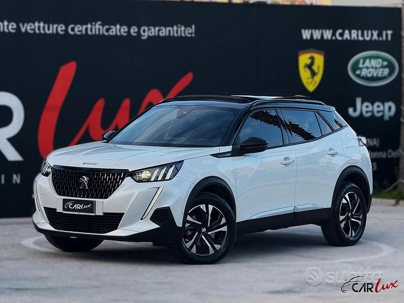 Usata Peugeot 2008 GT 131 CV (96 kW) 2022 Bianco SUV