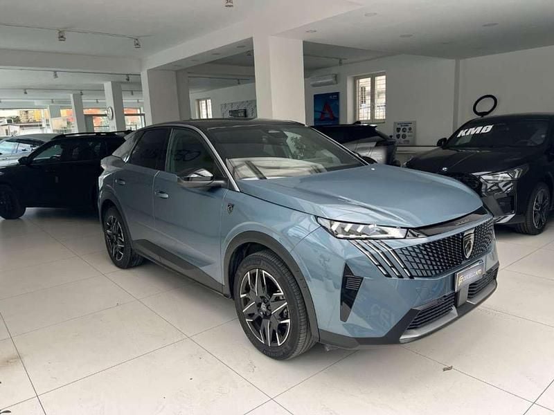 Usata Peugeot 3008 GT 136 CV (100 kW) 2025 Grigio scuro /nero metallizzato SUV