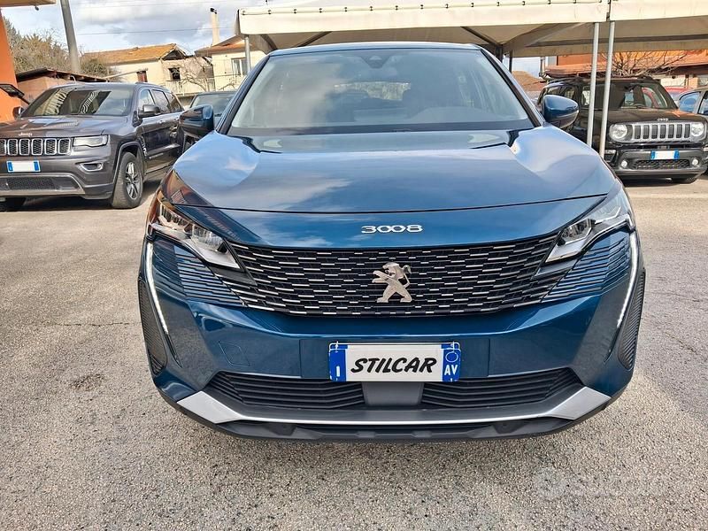 Usata Peugeot 3008 Business-Line 130 CV (95 kW) 2021 Blu SUV