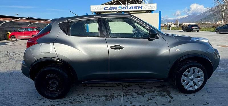 Usata Nissan Juke Acenta 110 CV (80 kW) 2011 Grigio SUV