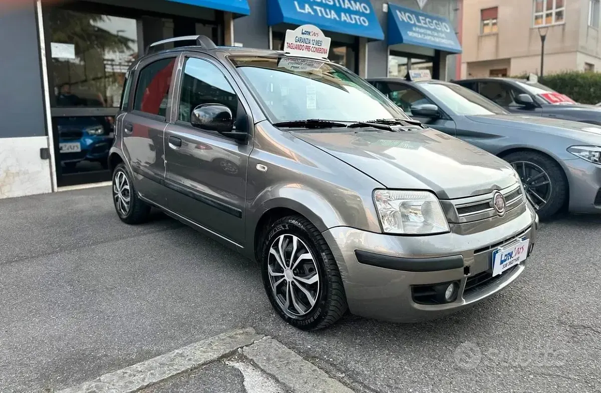 Usata Fiat Panda Lounge 69 CV (50 kW) 2011 Utilitaria