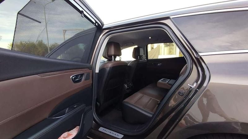 Usata Renault Talisman 133 CV (97 kW) 2016 Marrone Station wagon