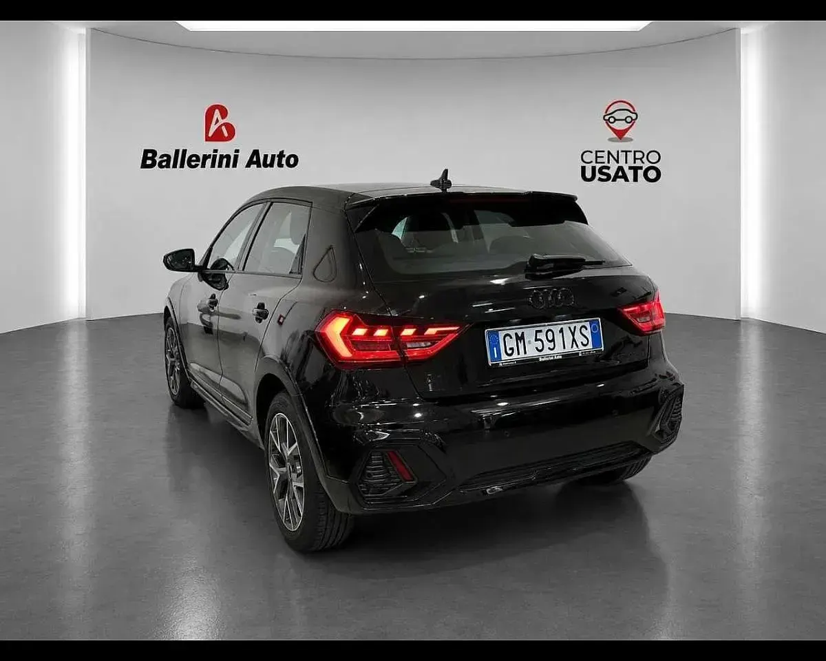 Usata Audi A1 Ambiente 95 CV (69 kW) 2023 Nero SUV