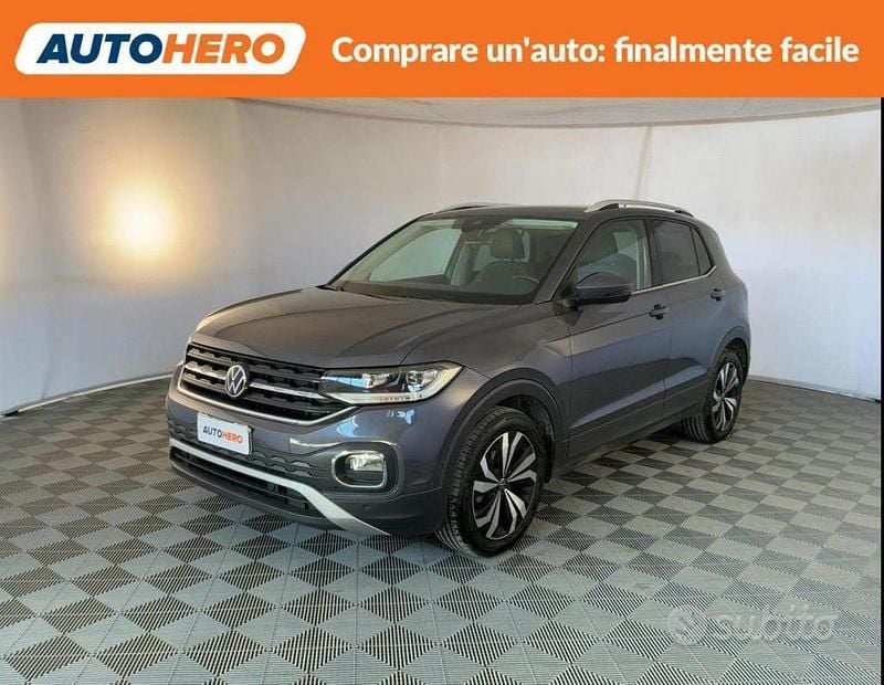 Usata VW T-Cross Advance 110 CV (80 kW) 2022 Grigio SUV