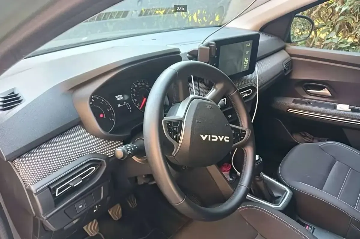 Usata Dacia Jogger Extreme 101 CV (74 kW) 2023 Monovolume