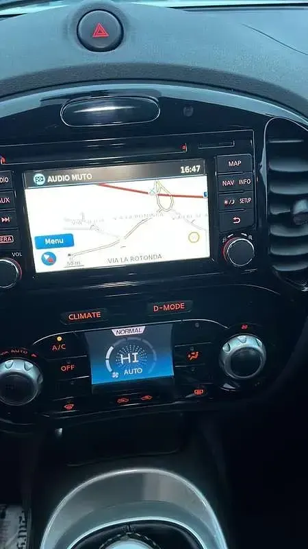 Usata Nissan Juke Acenta 110 CV (80 kW) 2015 Bianco SUV